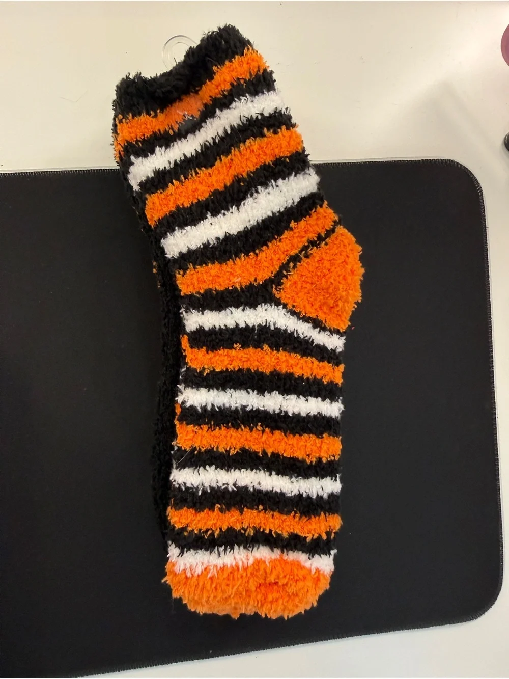 NWT Halloween Fuzzy Socks Jack O Lantern Plaid & Striped Cozy Crew 3 Pack